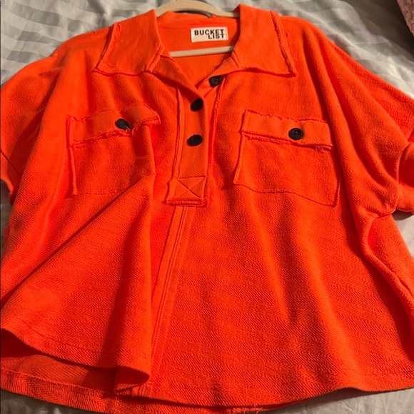BUCKETLIST Tops - BUCKETLIST Vibrant Orange Blouse

New without tags